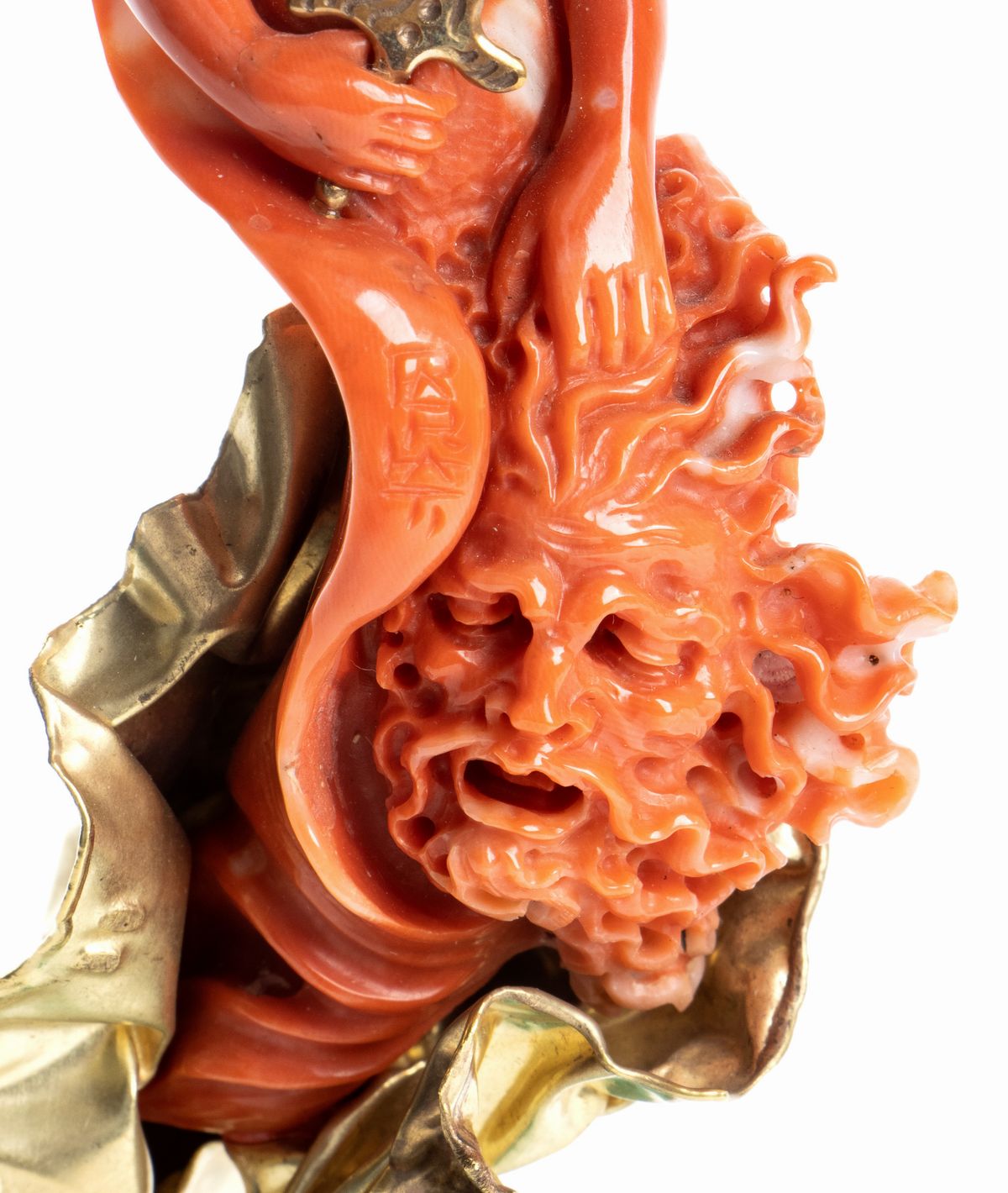Carlo Parlati - Coppia di Sculture in Corallo, Oro 18k e Malachite