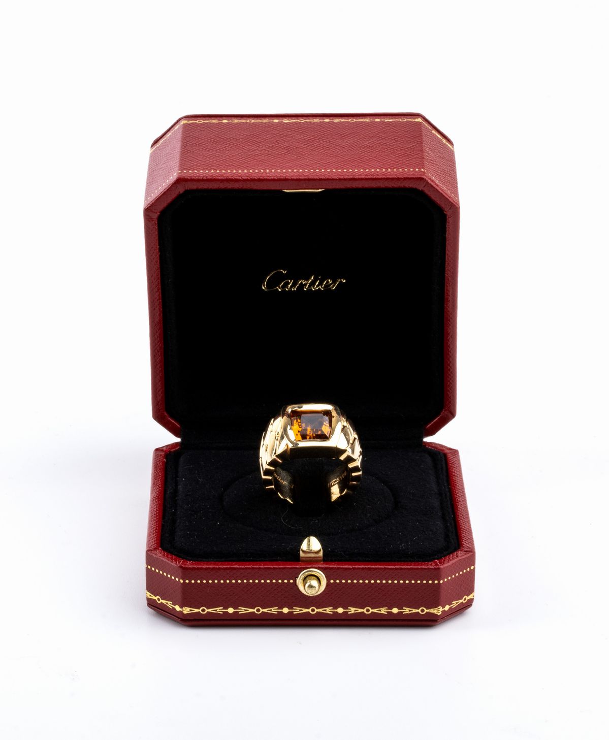 CARTIER: anello in oro con quarzo citrino