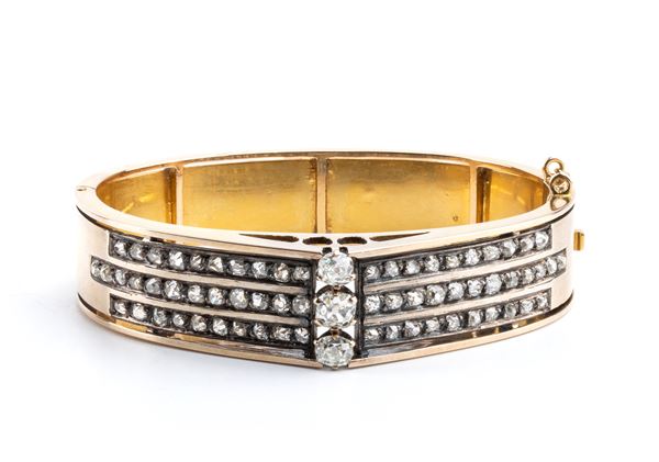 Diamond rigid hoop gold bracelet - early 20th century