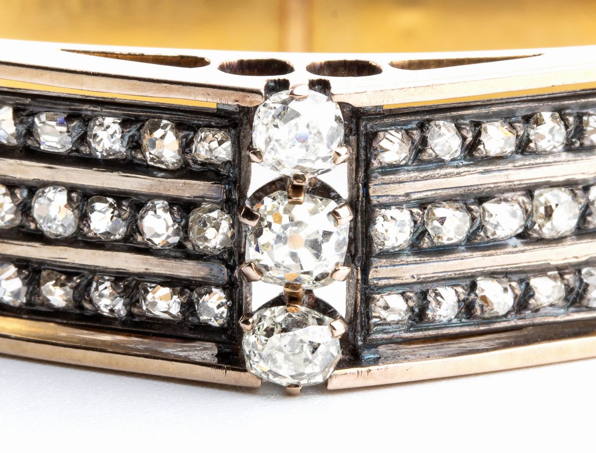 Bracciale a Cerchio Rigido in Oro e Diamanti - Inizio XX Secolo