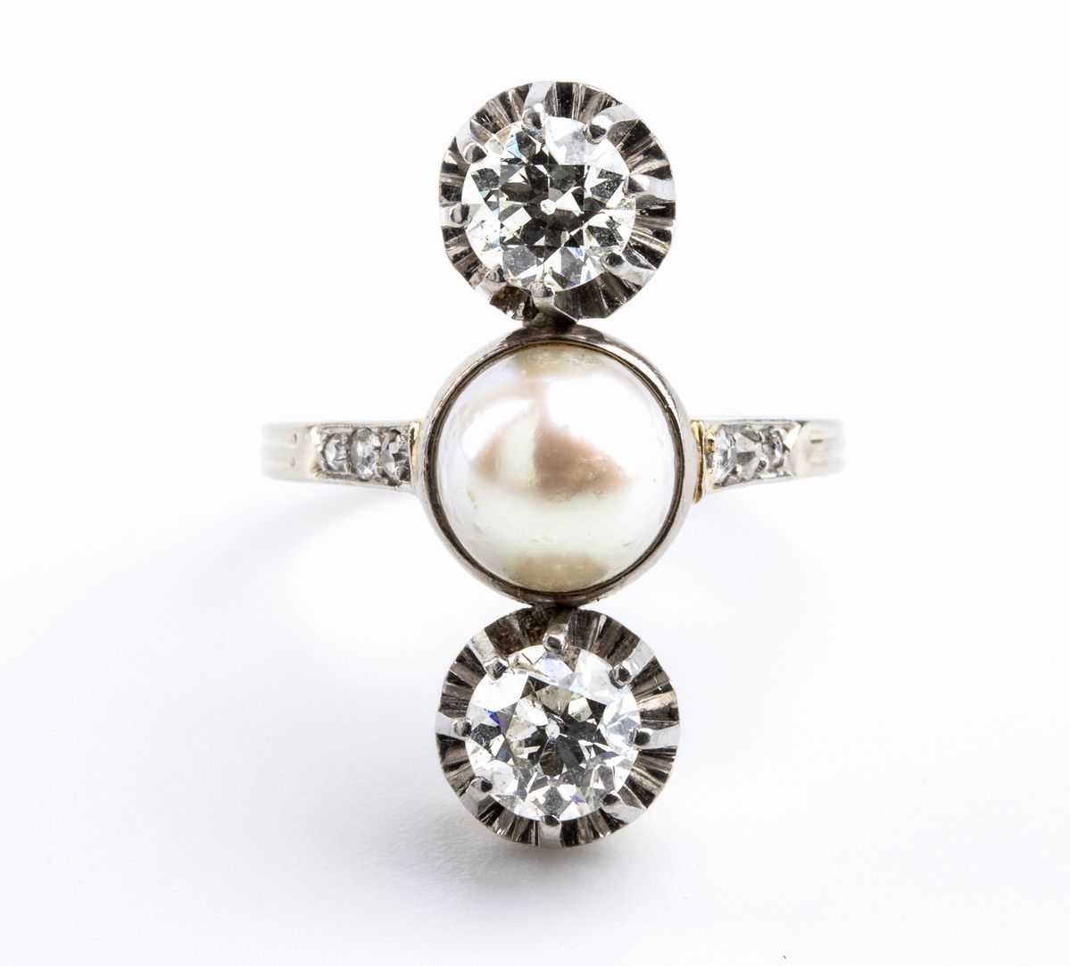 Anello in Oro con Perla e Diamanti - Anni '30
