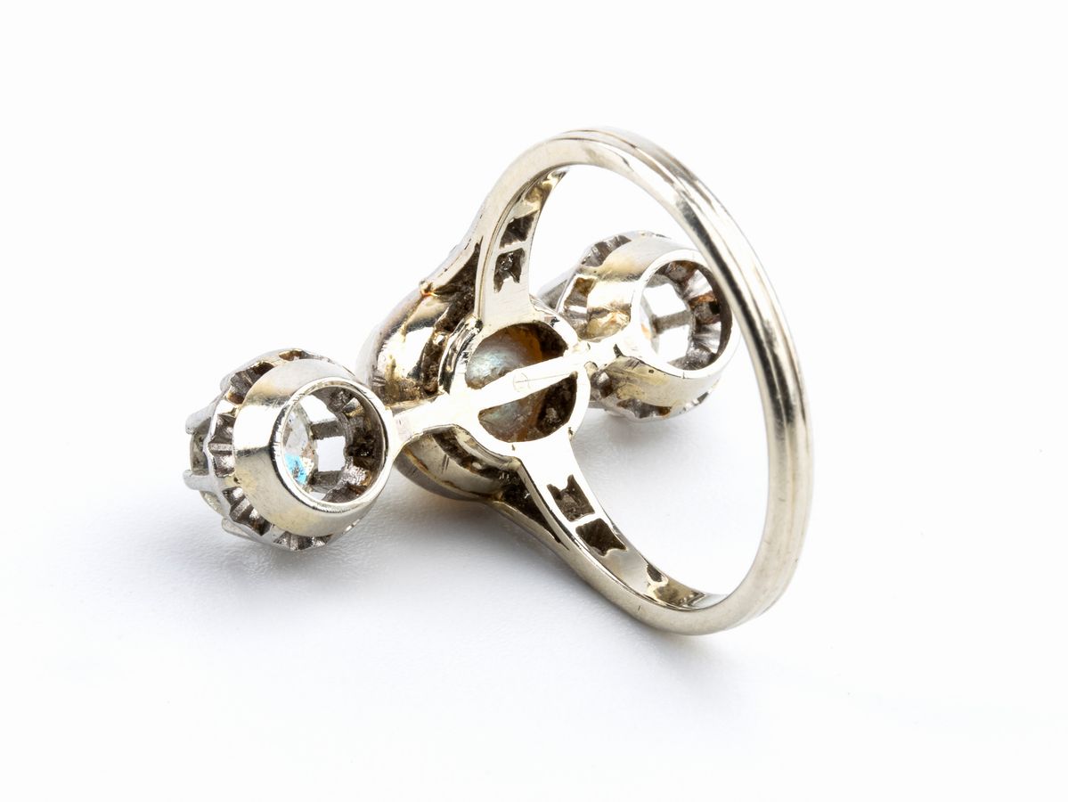 Anello in Oro con Perla e Diamanti - Anni '30