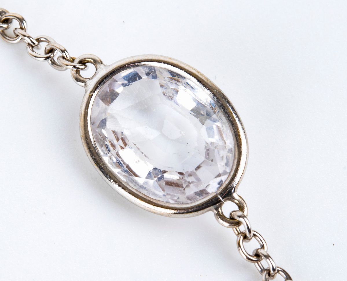 FARAONE: demi parure composta da una collana ed un paio di orecchini con zaffiri, corindoni vari ...