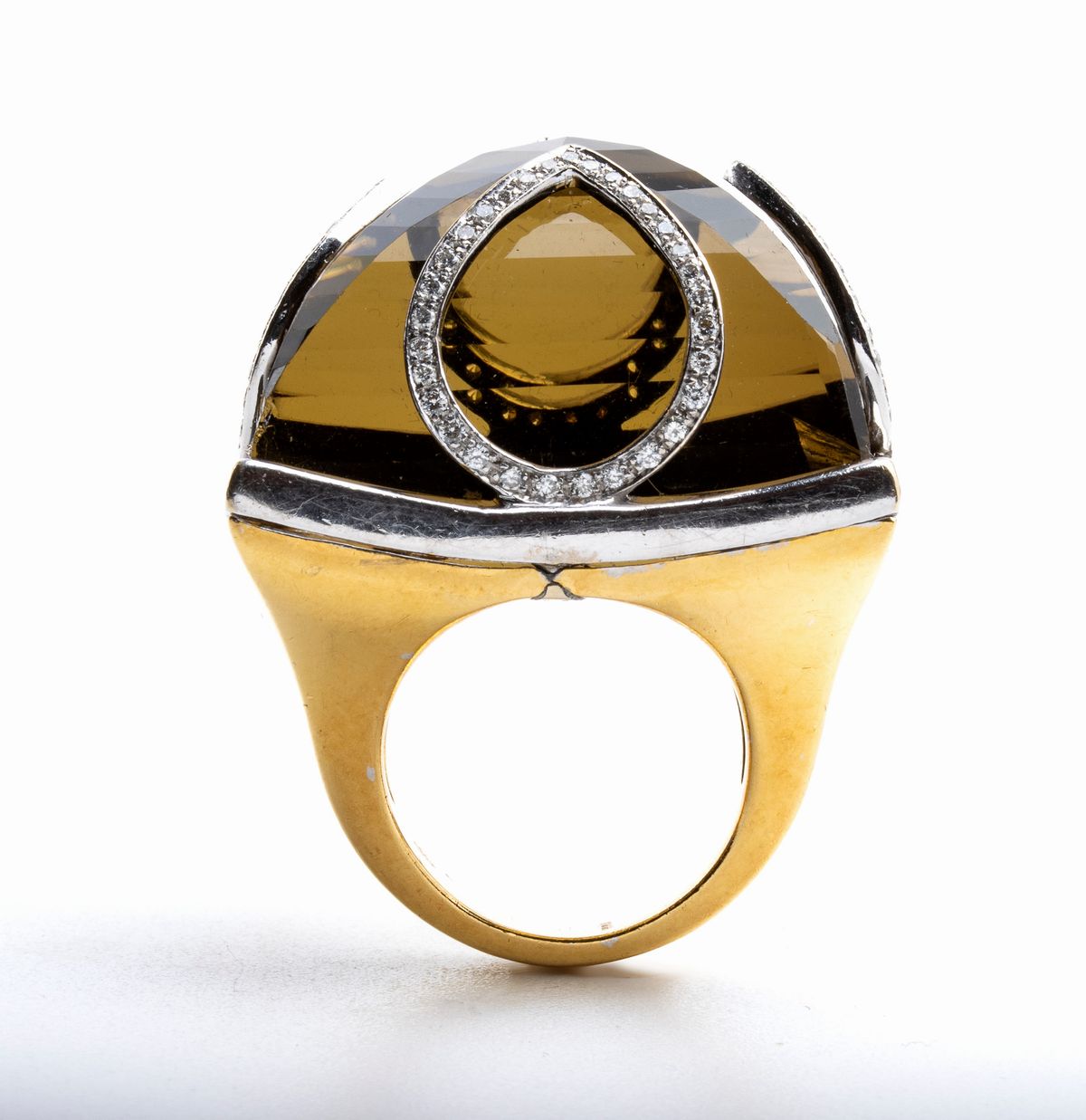 Anello con quarzo verde e diamanti