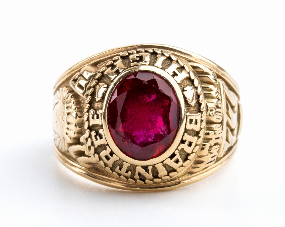 Anello in Oro con Pietra Rossa