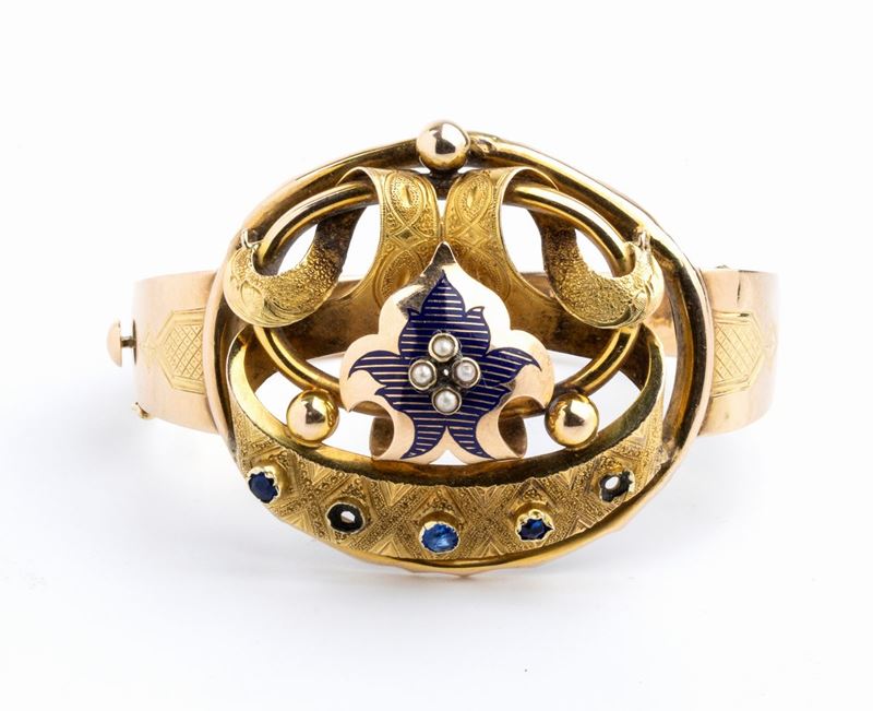Bracciale in Oro, Smalti, Paste Vitree e Perle - Seconda Meta' del XIX Secolo.