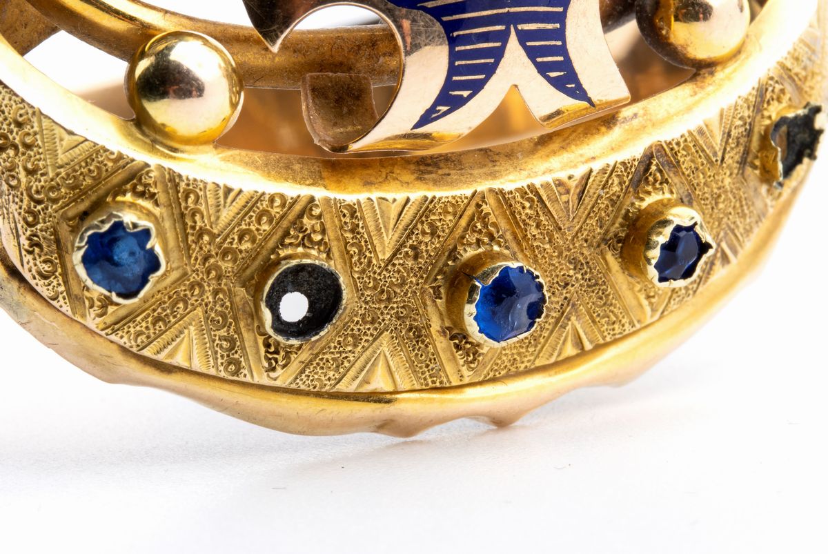 Bracciale in Oro, Smalti, Paste Vitree e Perle - Seconda Meta' del XIX Secolo.