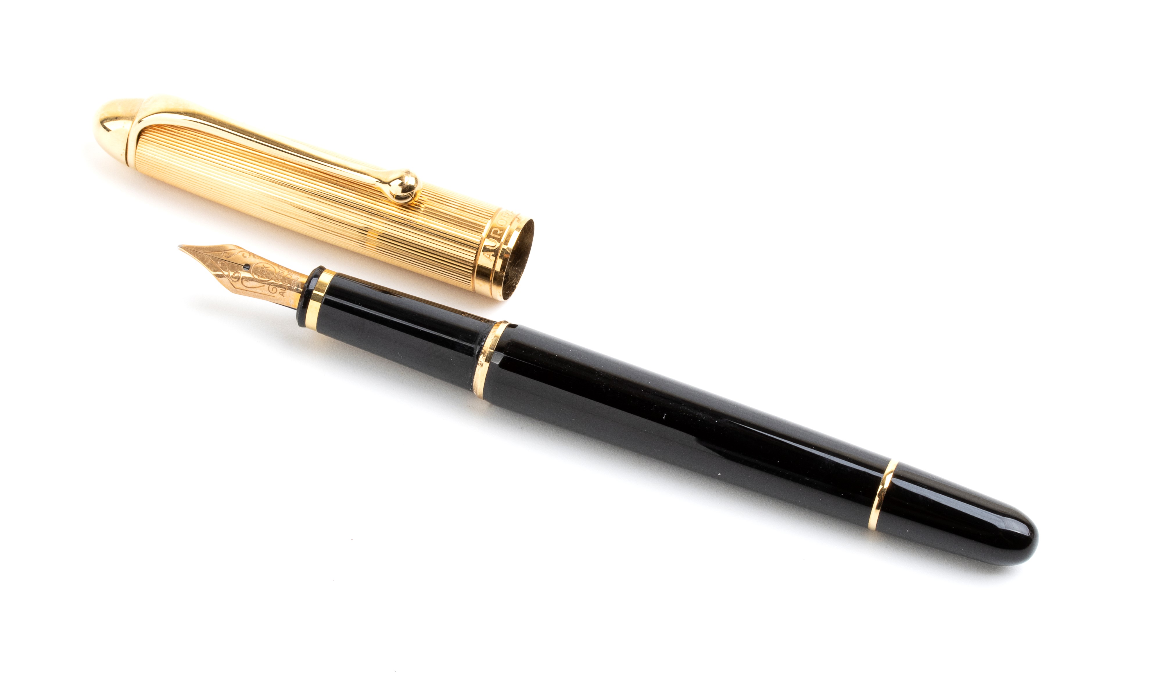 Aurora: Penna Stilografica con Pennino in Oro 14k