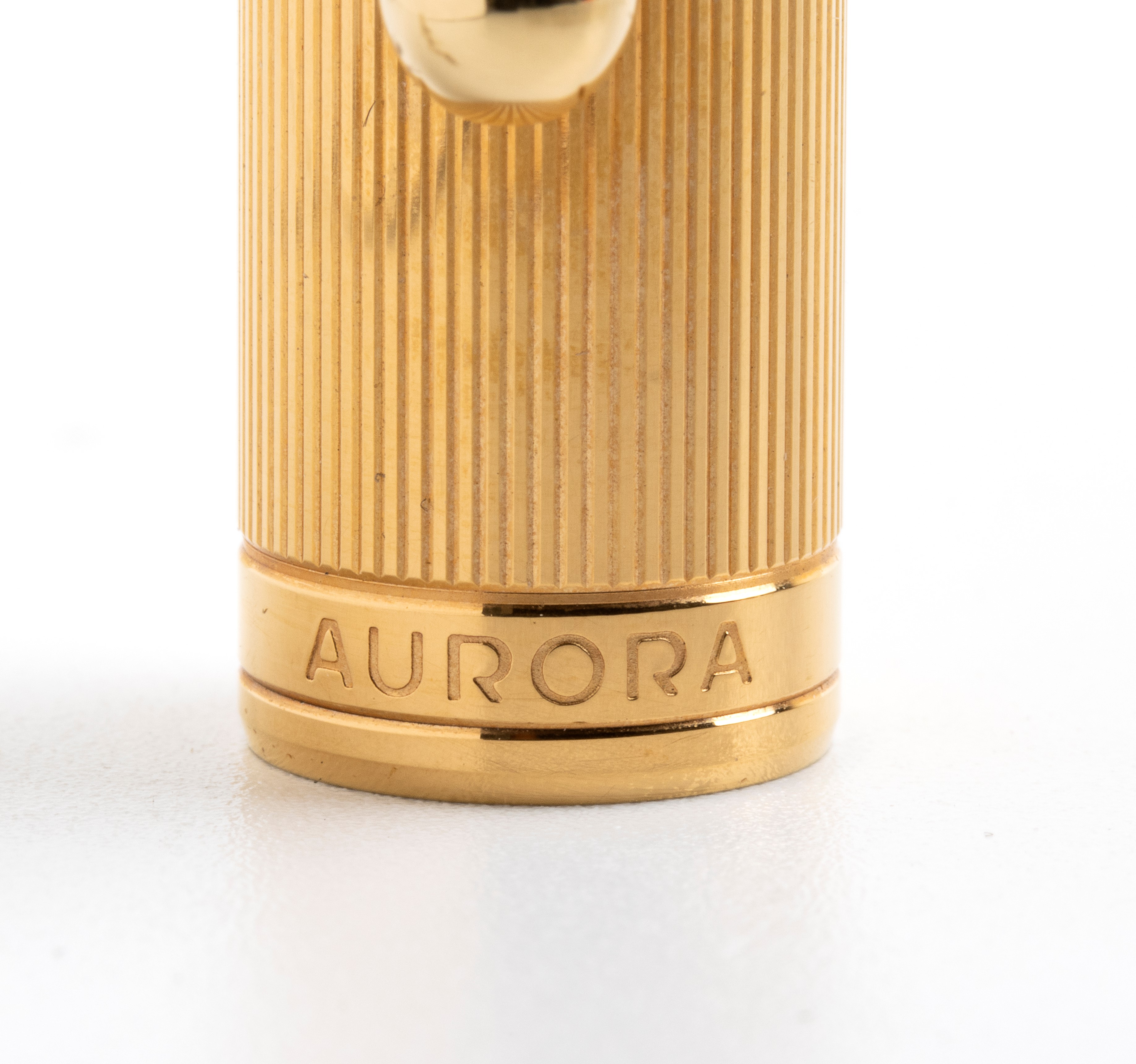 Aurora: Penna Stilografica con Pennino in Oro 14k