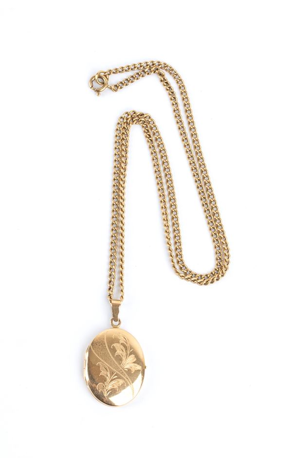 Gold necklace with a photo frame