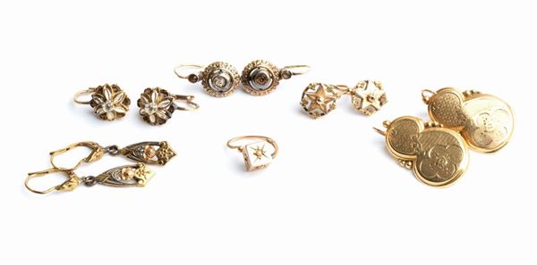 Lot of 6 gold earrings