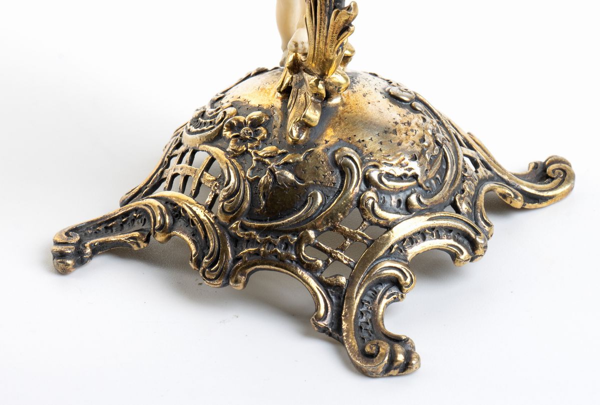 Coppia di Candelieri in Argento e Avorio