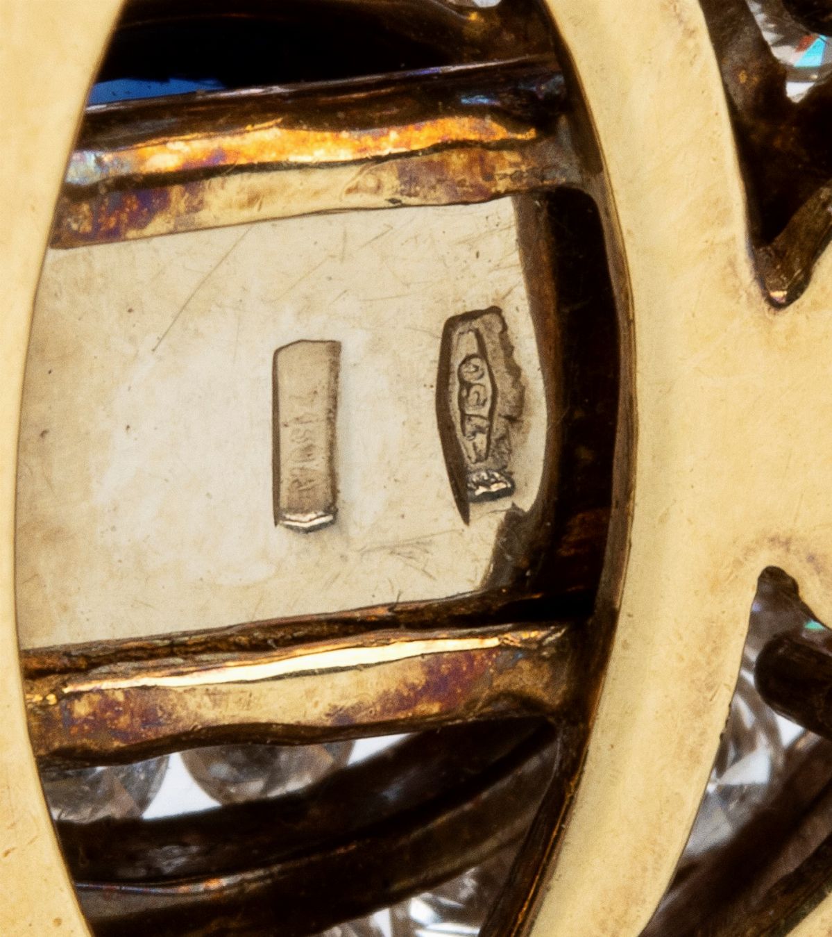 Collana a 2 fili di perle, fermezza in oro zaffiro e brillanti