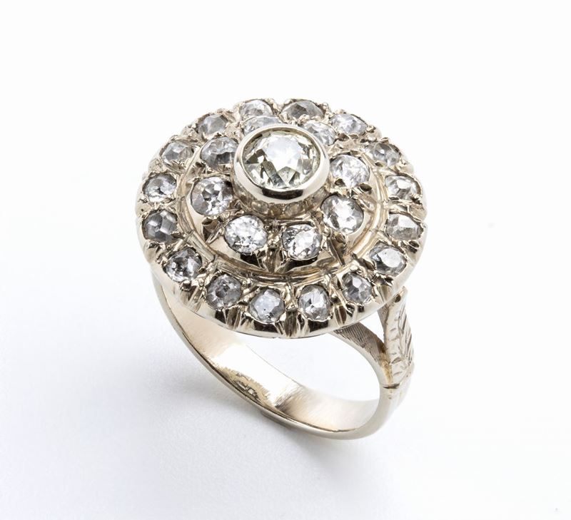 Anello in Oro con Diamanti