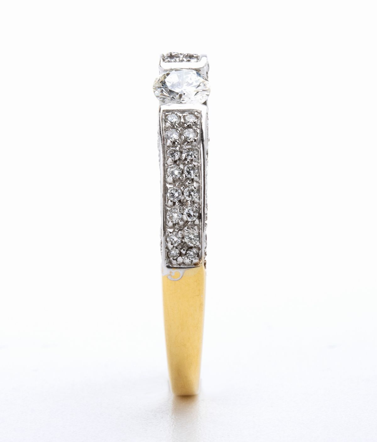 Anello in Oro e Diamanti