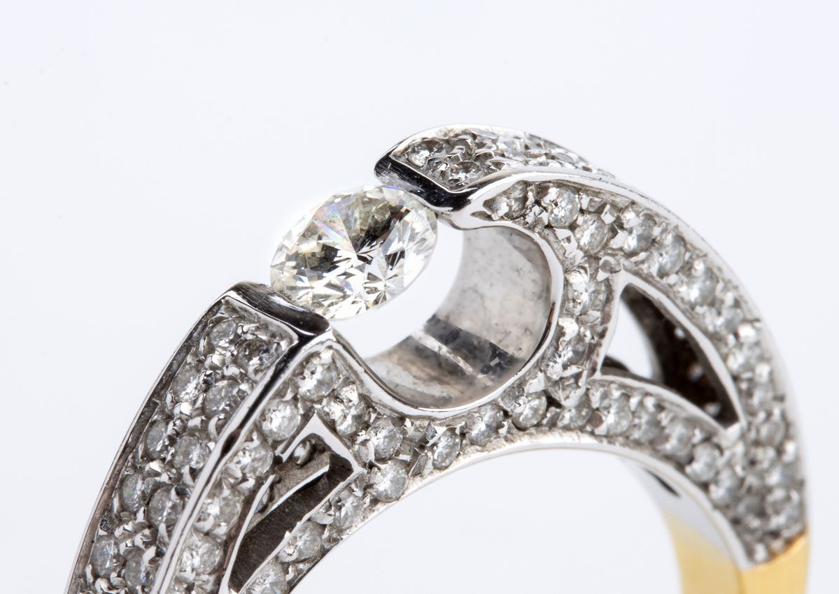 Anello in Oro e Diamanti