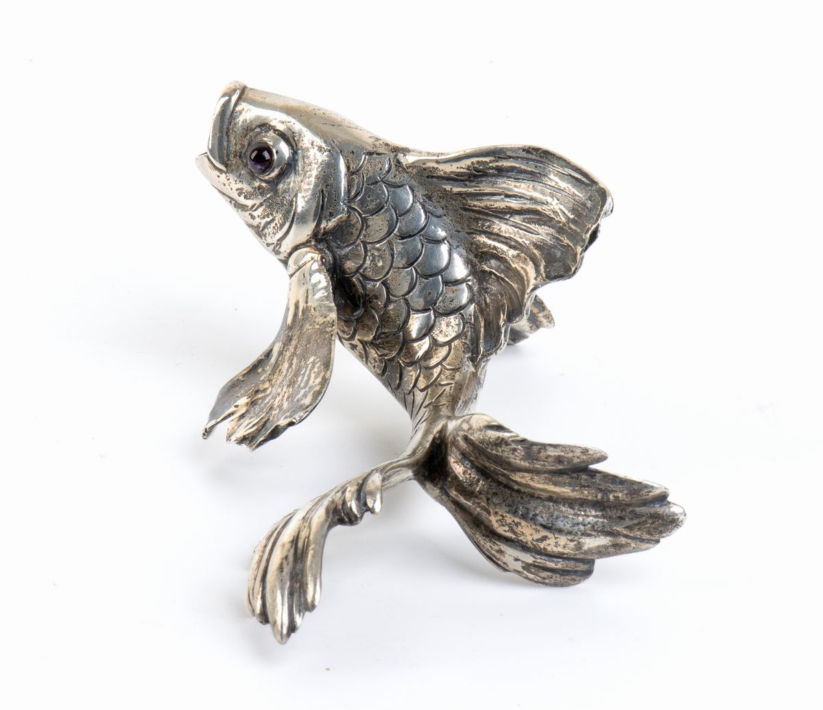 Marcello Minotto: Scultura in Argento Raffgurante un Pesce, Prima Metà del XX Secolo