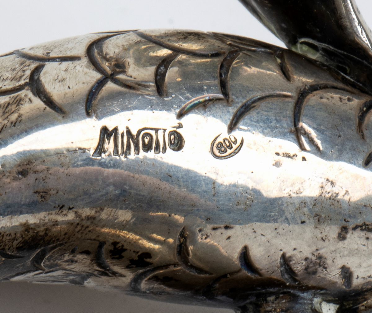 Marcello Minotto: Scultura in Argento Raffgurante un Pesce, Prima Metà del XX Secolo