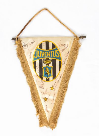 Calcio, Italia, Juventus f.C. 1985 Gagliardetto con Autografi