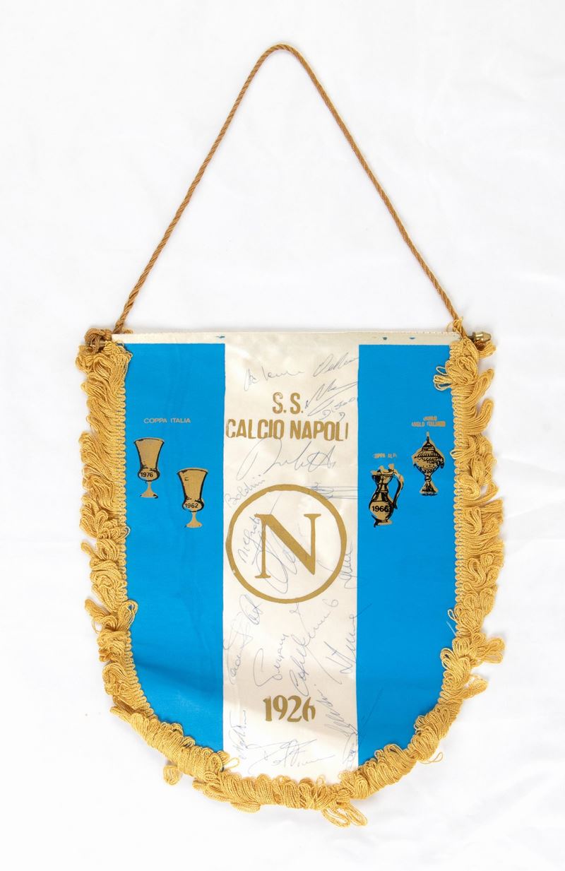 Calcio, Italia, Napoli Gagliardetto Anni '80 con Autografi