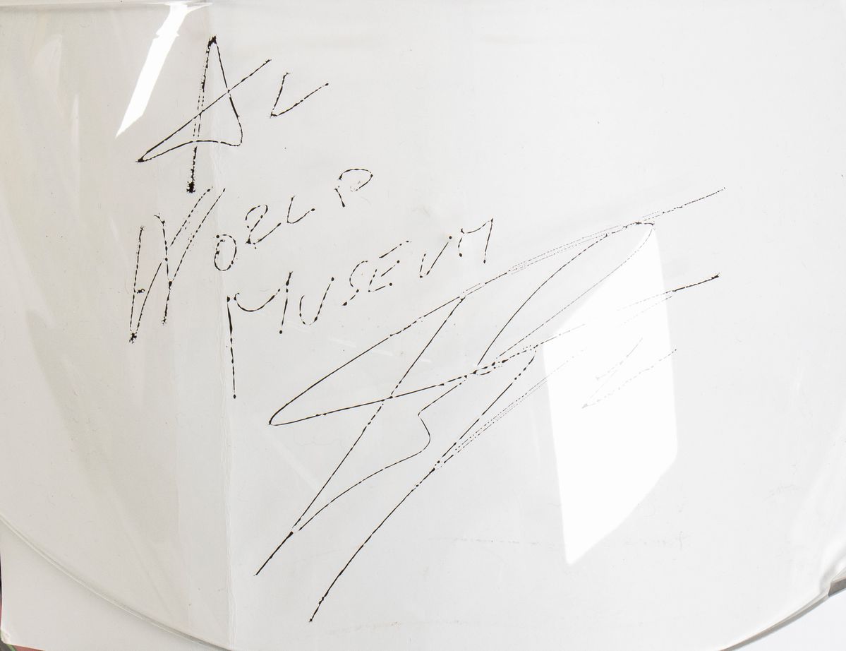 Motociclismo, Loris Capirossi , Tuta da Gara e Casco Autografati