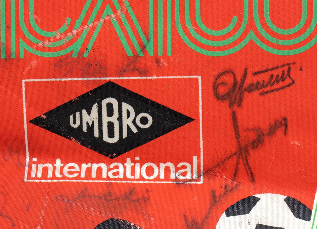 Calcio, Italia, Mondiali Mexico 70 Gagliardetto Autografato