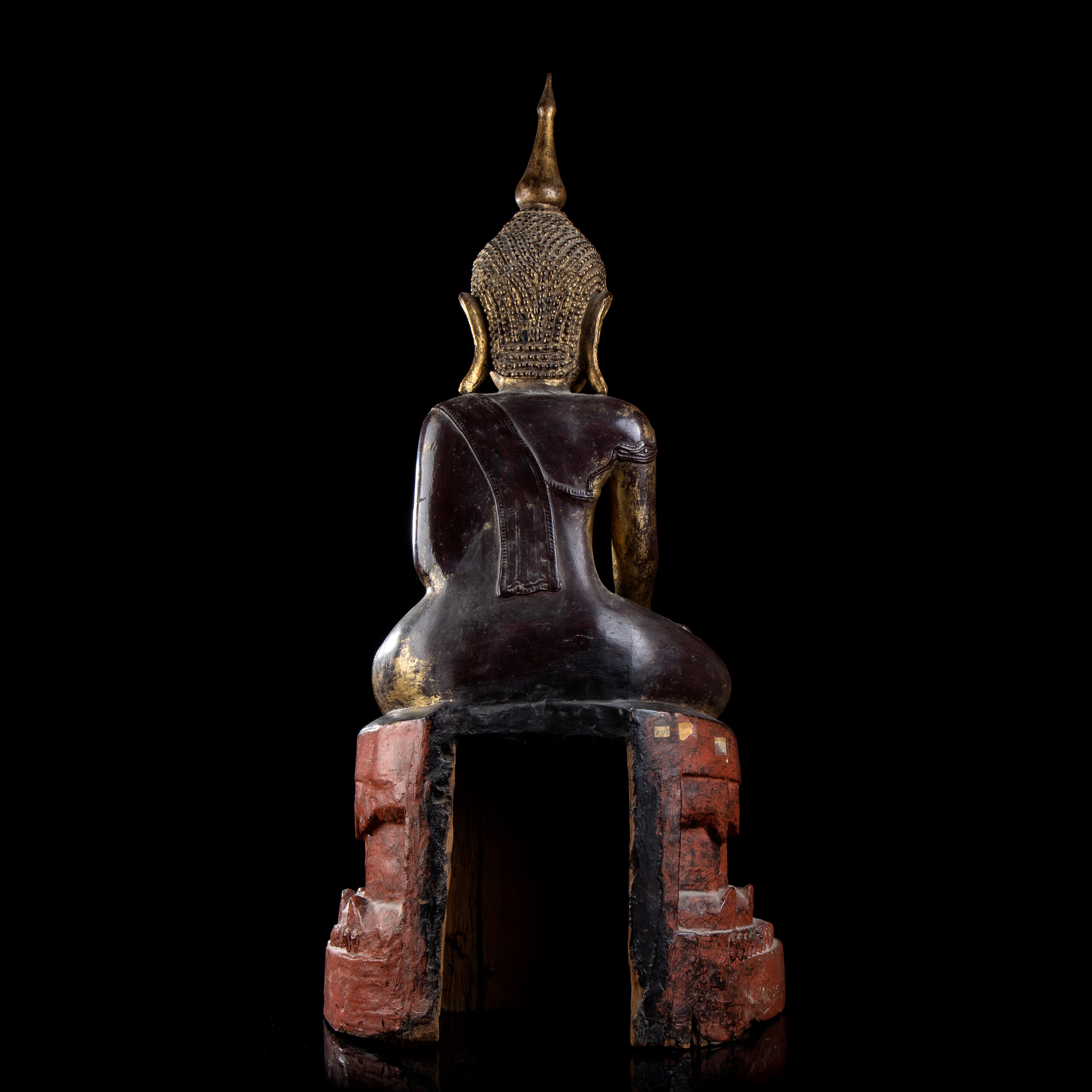 GRANDE BUDDHA IN LEGNO LACCATO E DORATO