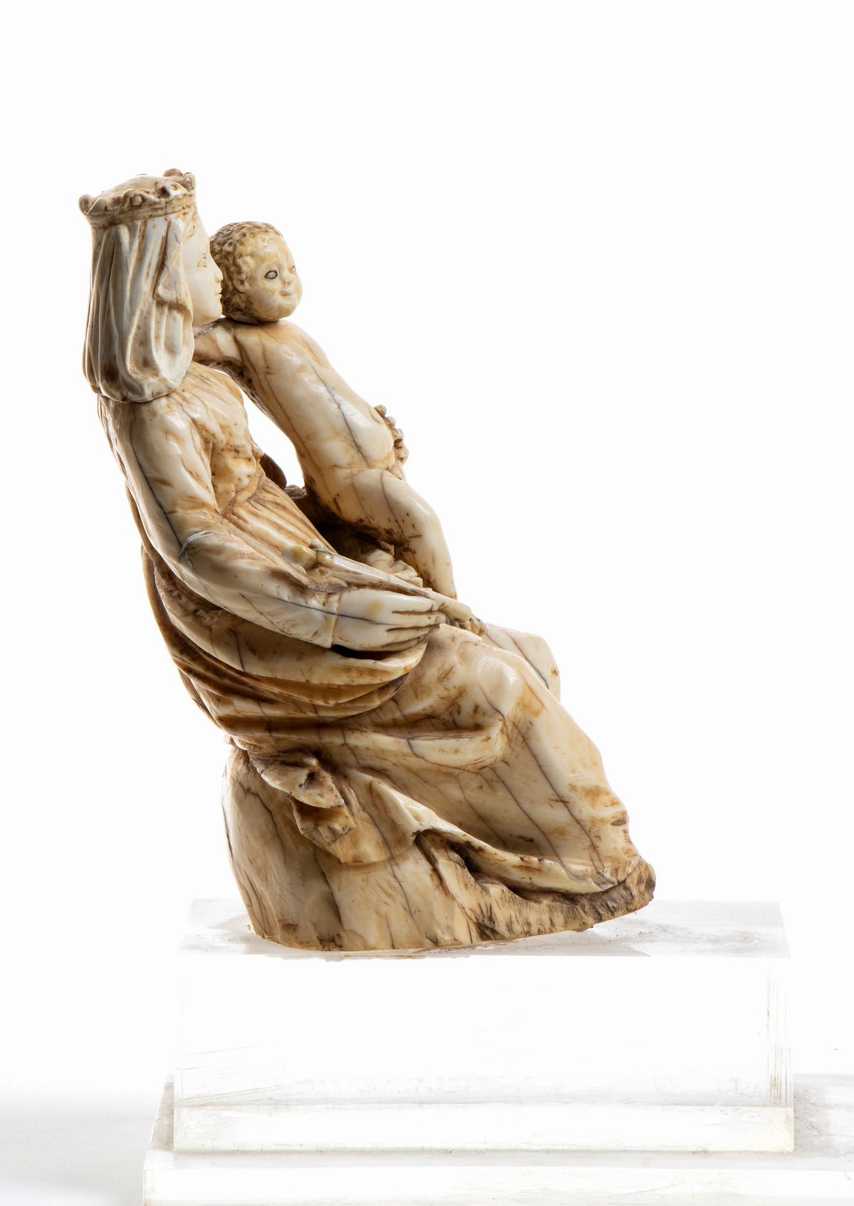 Scultura in Avorio Raffigurante Madonna con Bambino