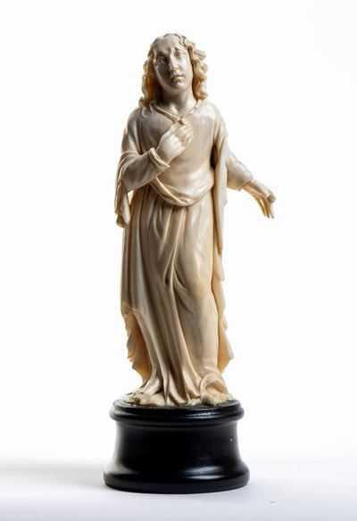 Scultura in Avorio Raffigurante San Giovanni Evangelista