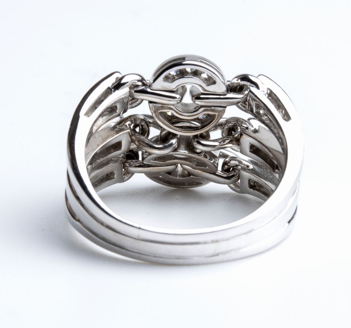 BULGARI, collezione Astrale: anello in oro e diamanti