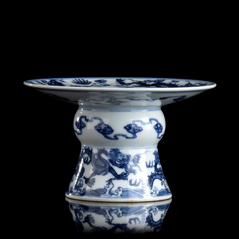 Alzata in Porcellana 'bianco e Blu'