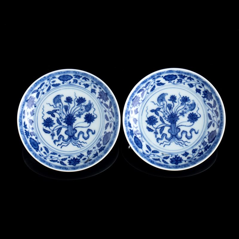 Due Piattini in Porcellana 'bianco e Blu'