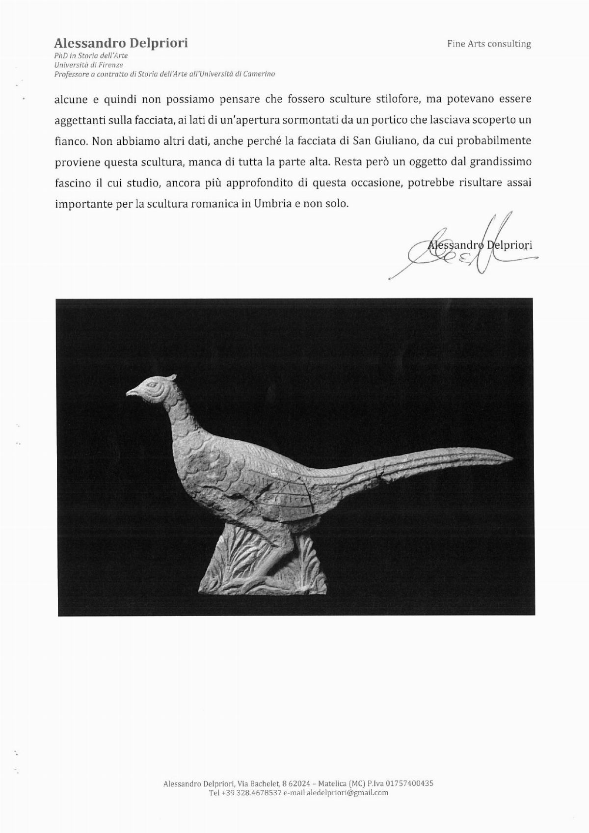 Uccello in Pietra Calcarea Rosa