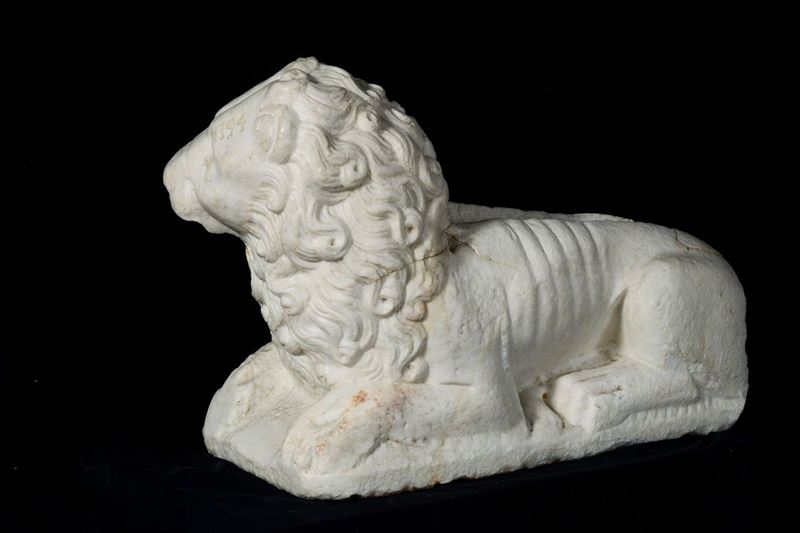 Tino di Camaino - Leone Stiloforo in Marmo
