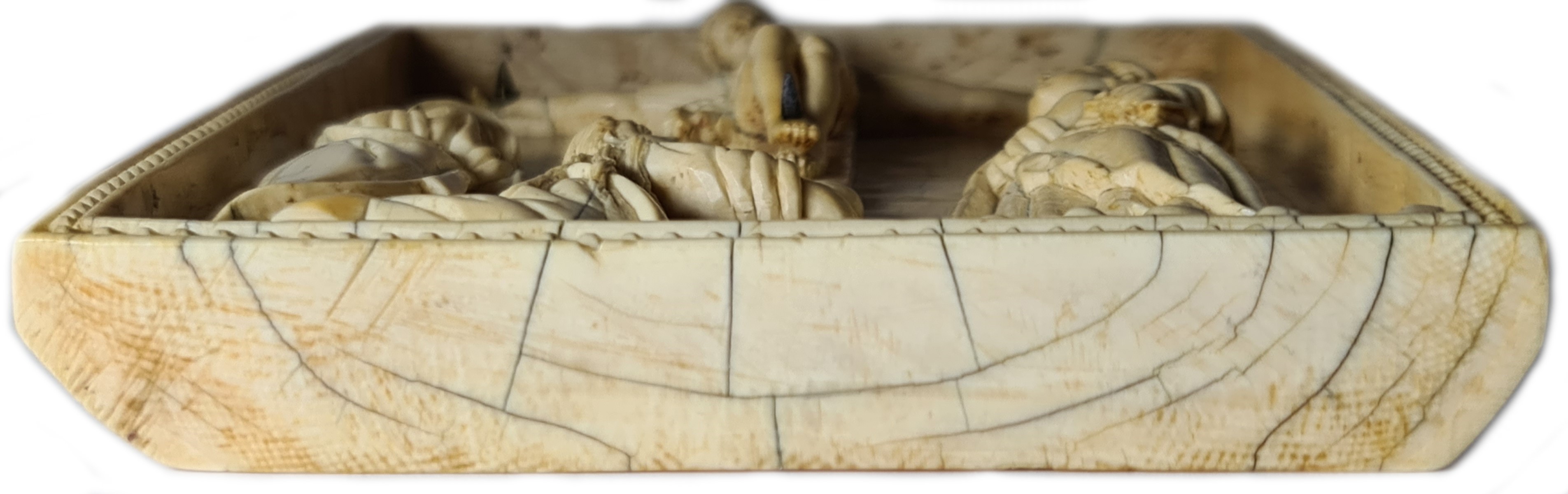 Rilievo in Avorio Raffigurante la Crocifissione di Cristo
