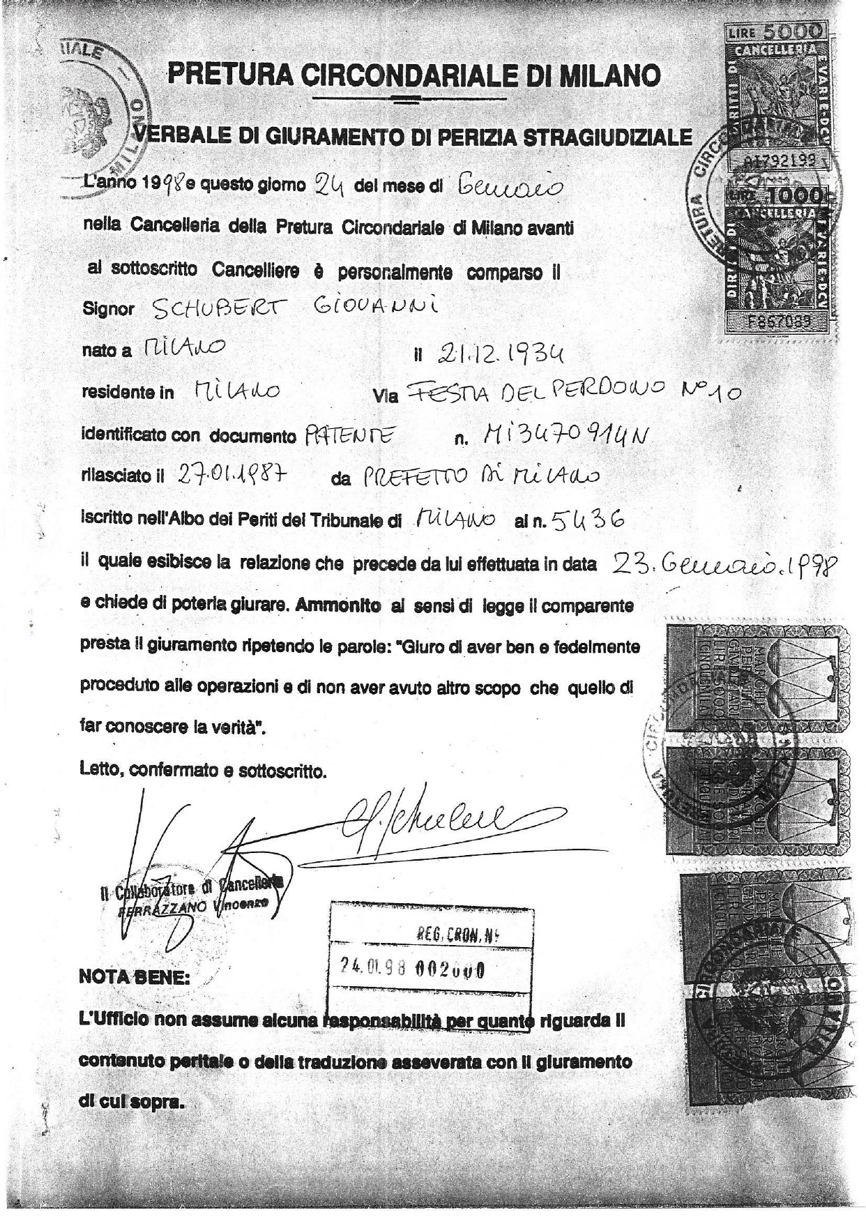 Rilievo in Avorio Raffigurante la Crocifissione di Cristo