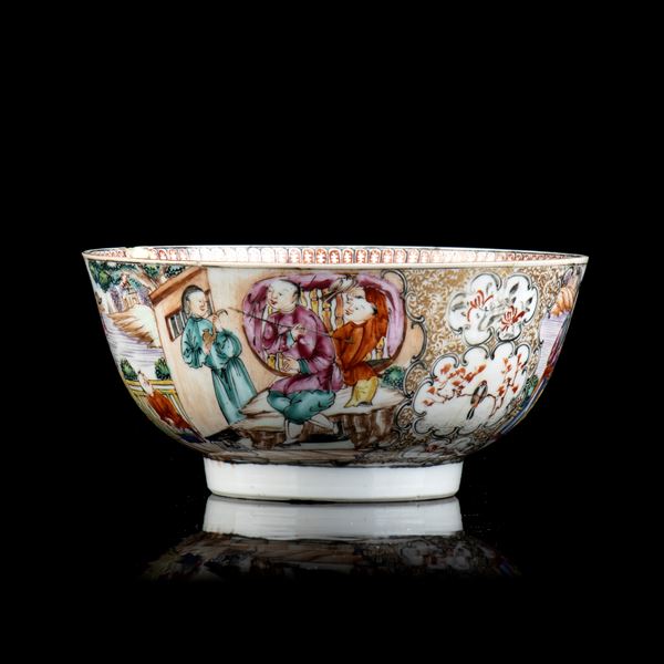 A 'FAMILLE ROSE' PORCELAIN BOWL 