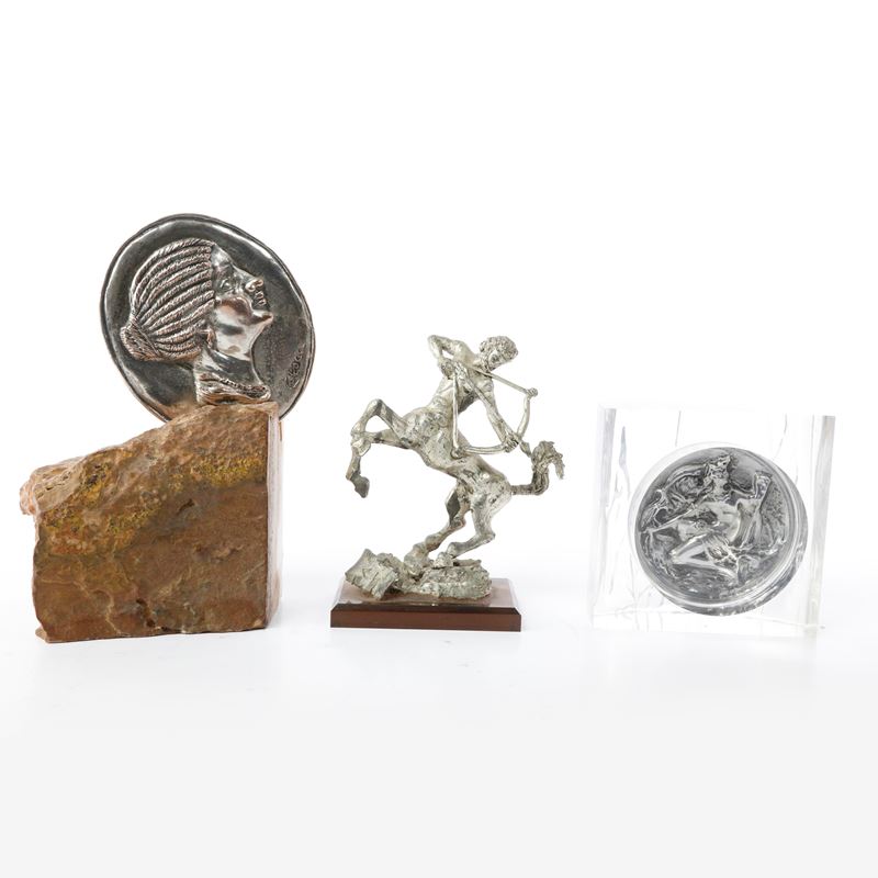 Lotto di Tre Sculture in Volume