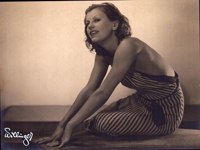 Magnifico Ritratto di Clara Tabody