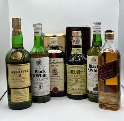 The Glenlivet 12 Years Old - Johnny Walker Red Label - Black & White Blended Scotch Whisky - Ball...