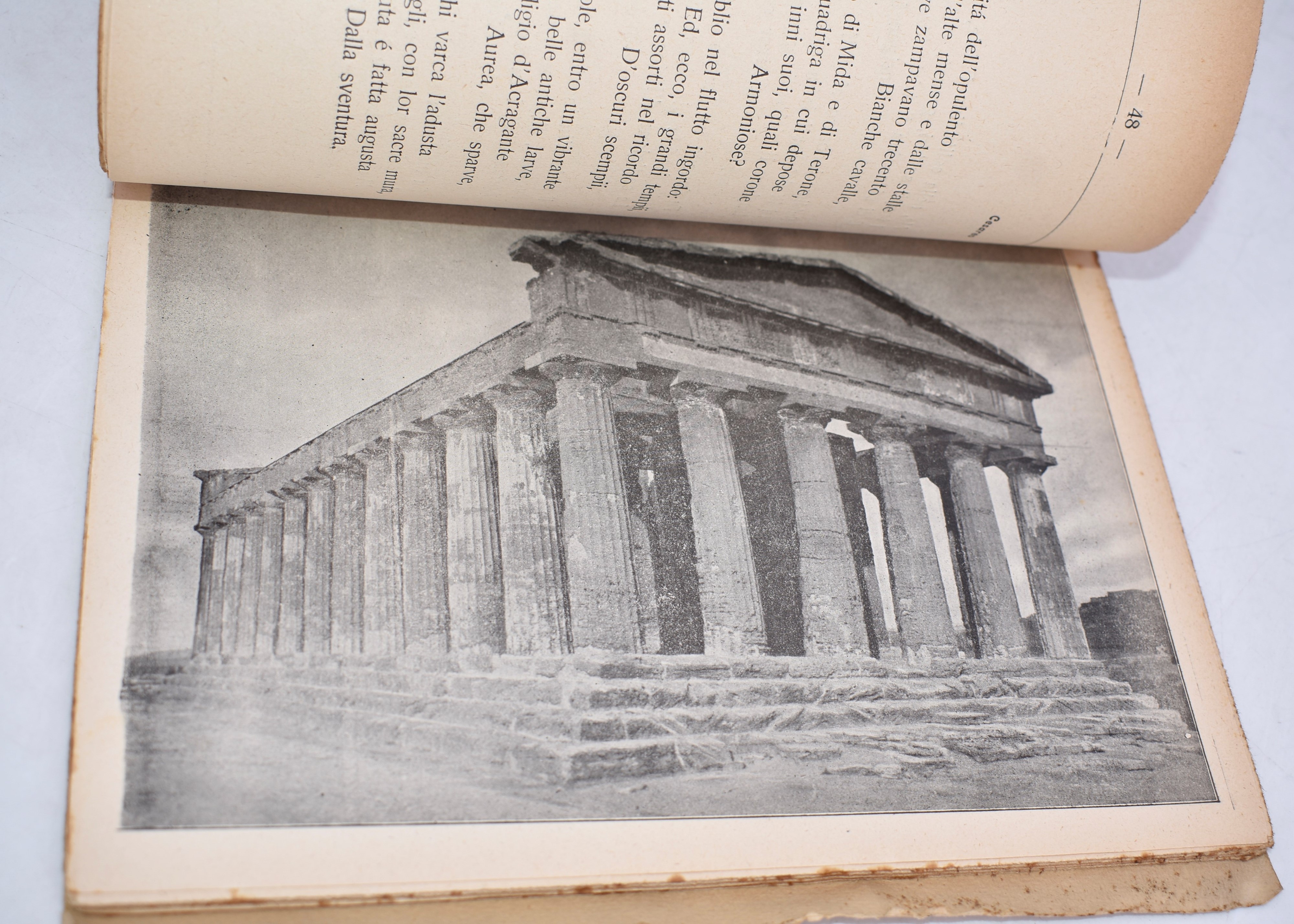 Morello, Emma. Agrigento nella Ispirazione dei Poeti. 1939.