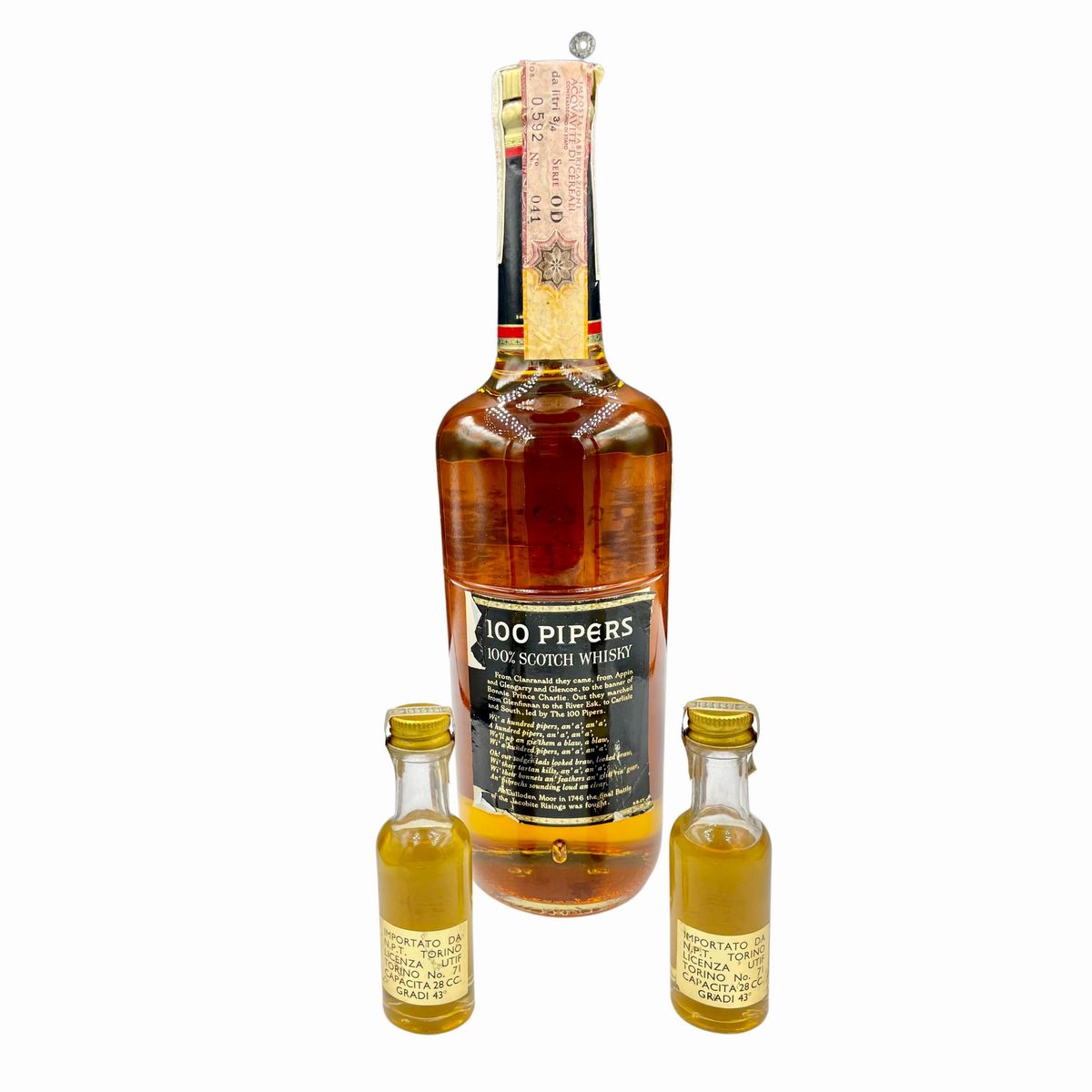 Seagram's 100 Pipers Blended Scotch Whisky