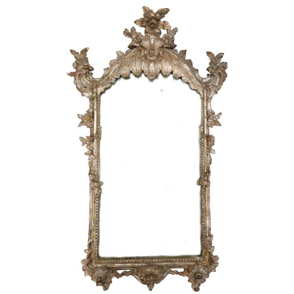 Pair of mirrors, 