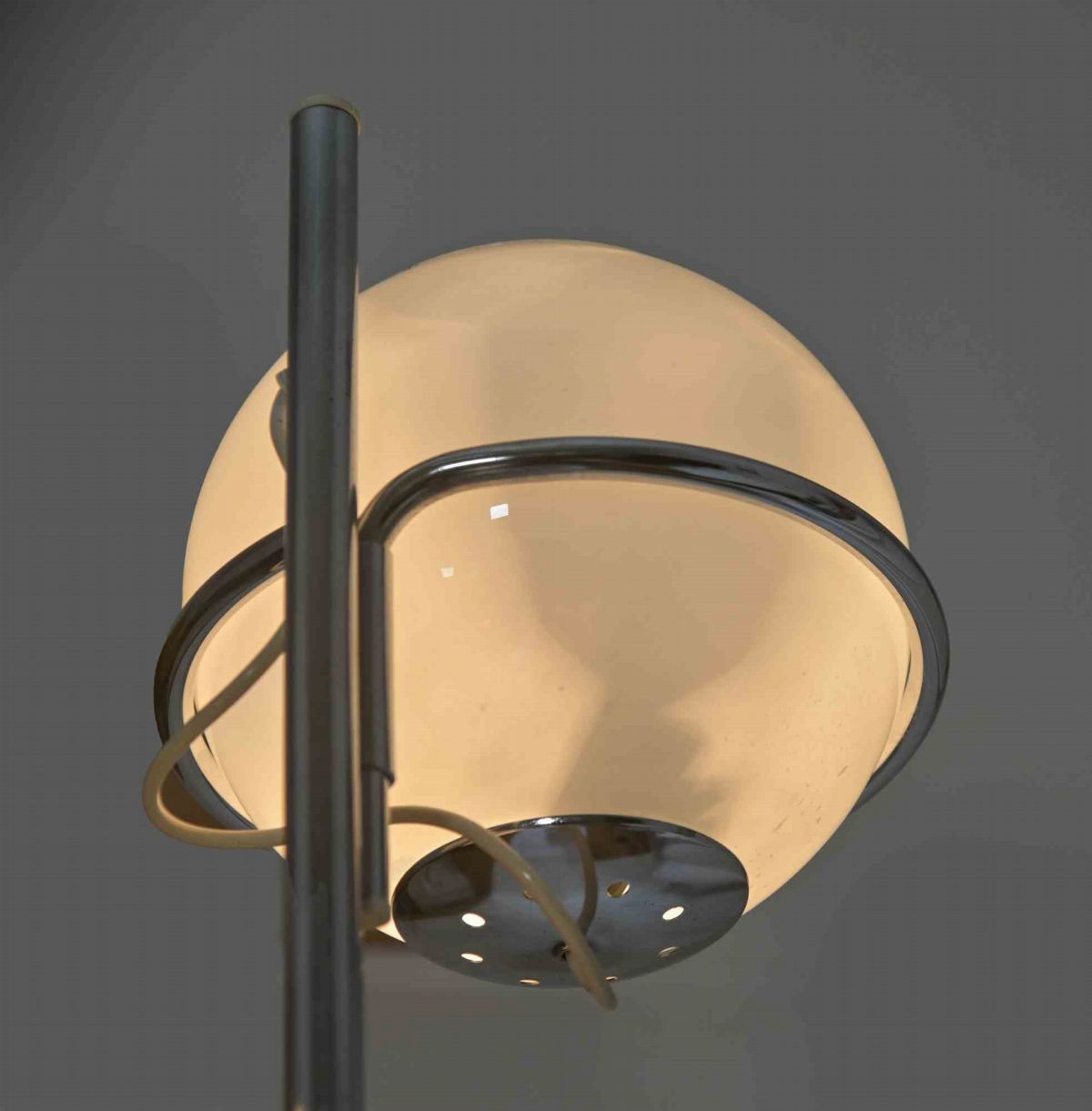 Gino Sarfatti Venezia, 1912 - Gravedona, 1985 - Lampada da Terra Vintage 1094