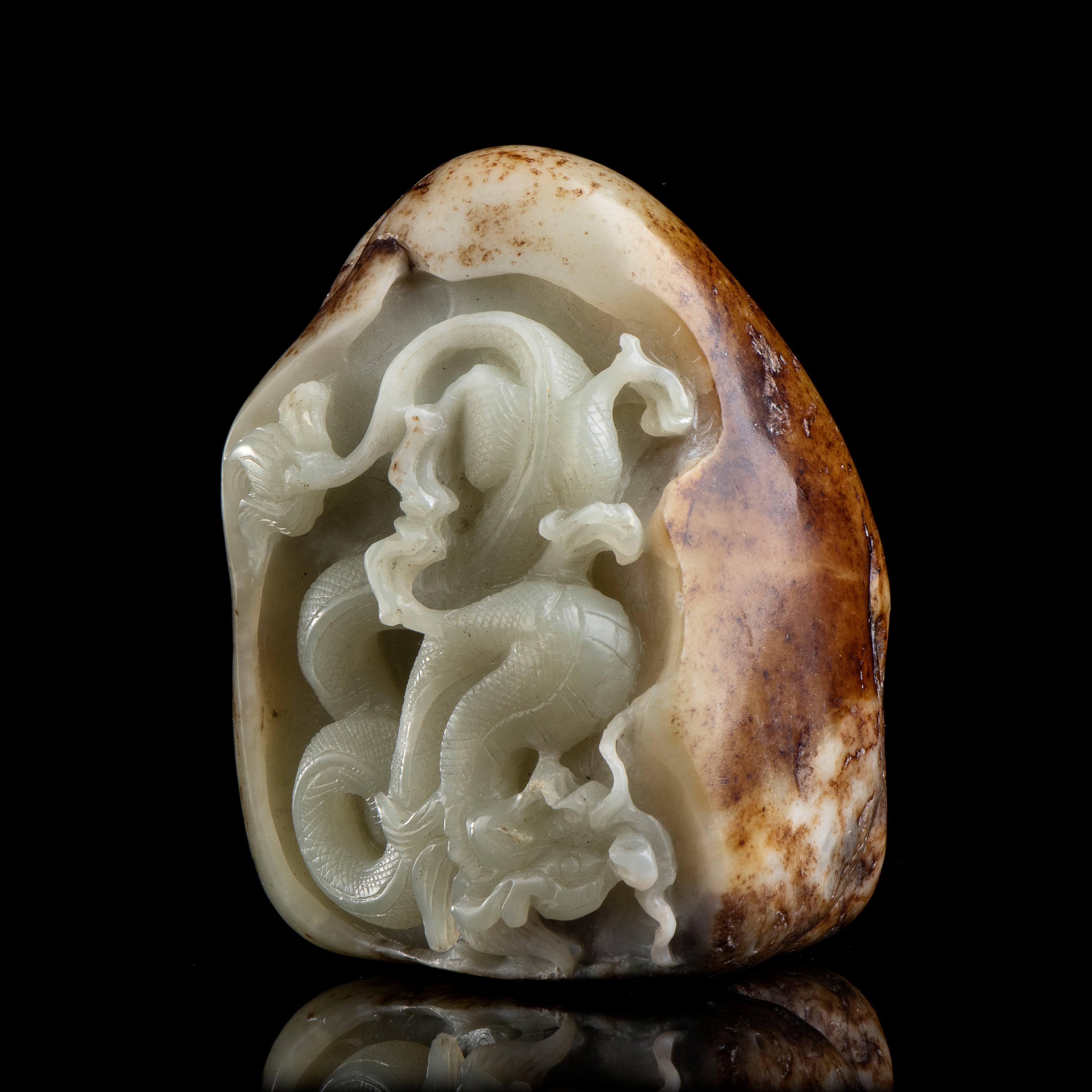 CIOTTOLO IN GIADA VERDE CHIARO CON DRAGO