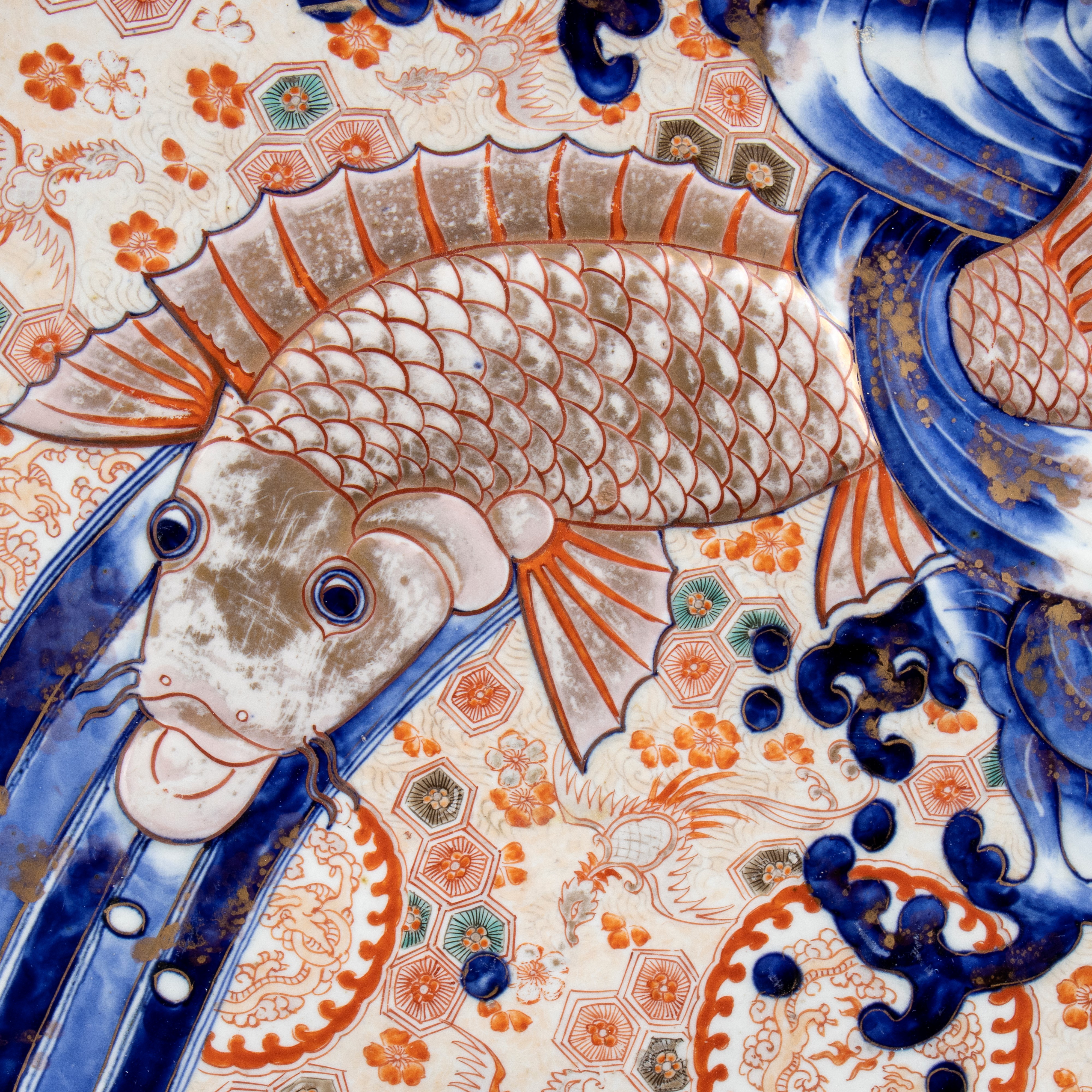 GRANDE PIATTO IN PORCELLANA IMARI