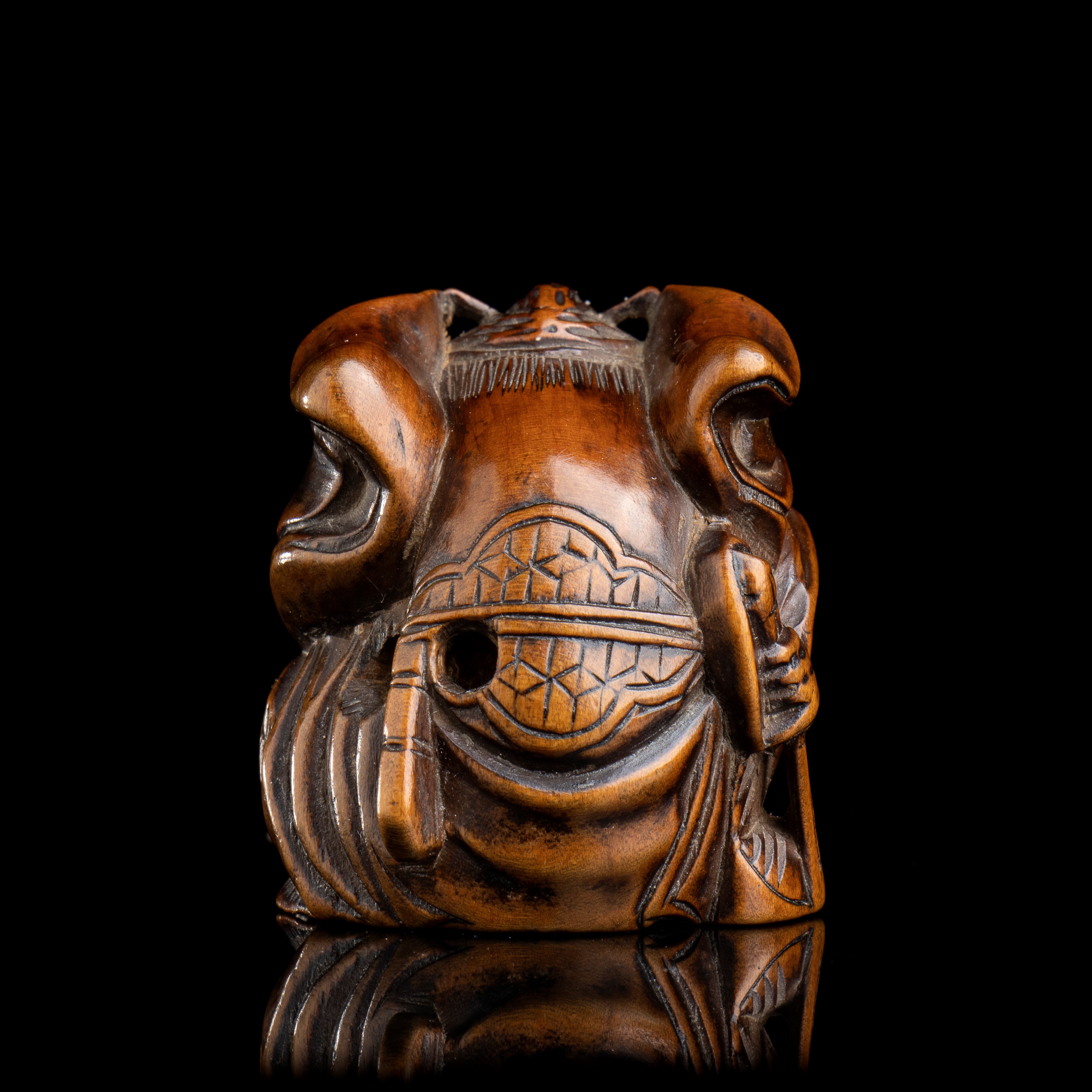 NETSUKE IN LEGNO CON SHOKI