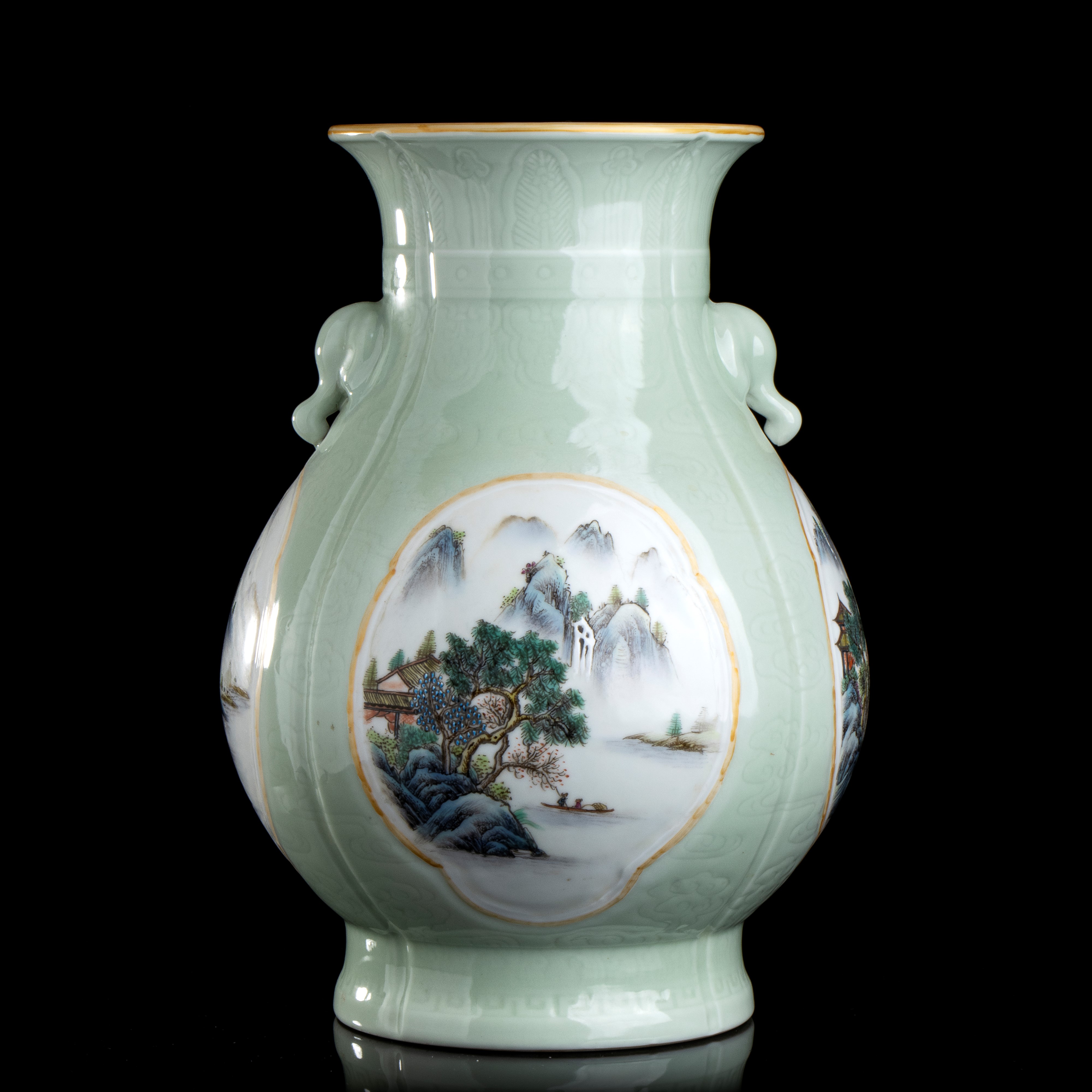 Grande Vaso in Porcellana con Decoro a Smalti Policromi