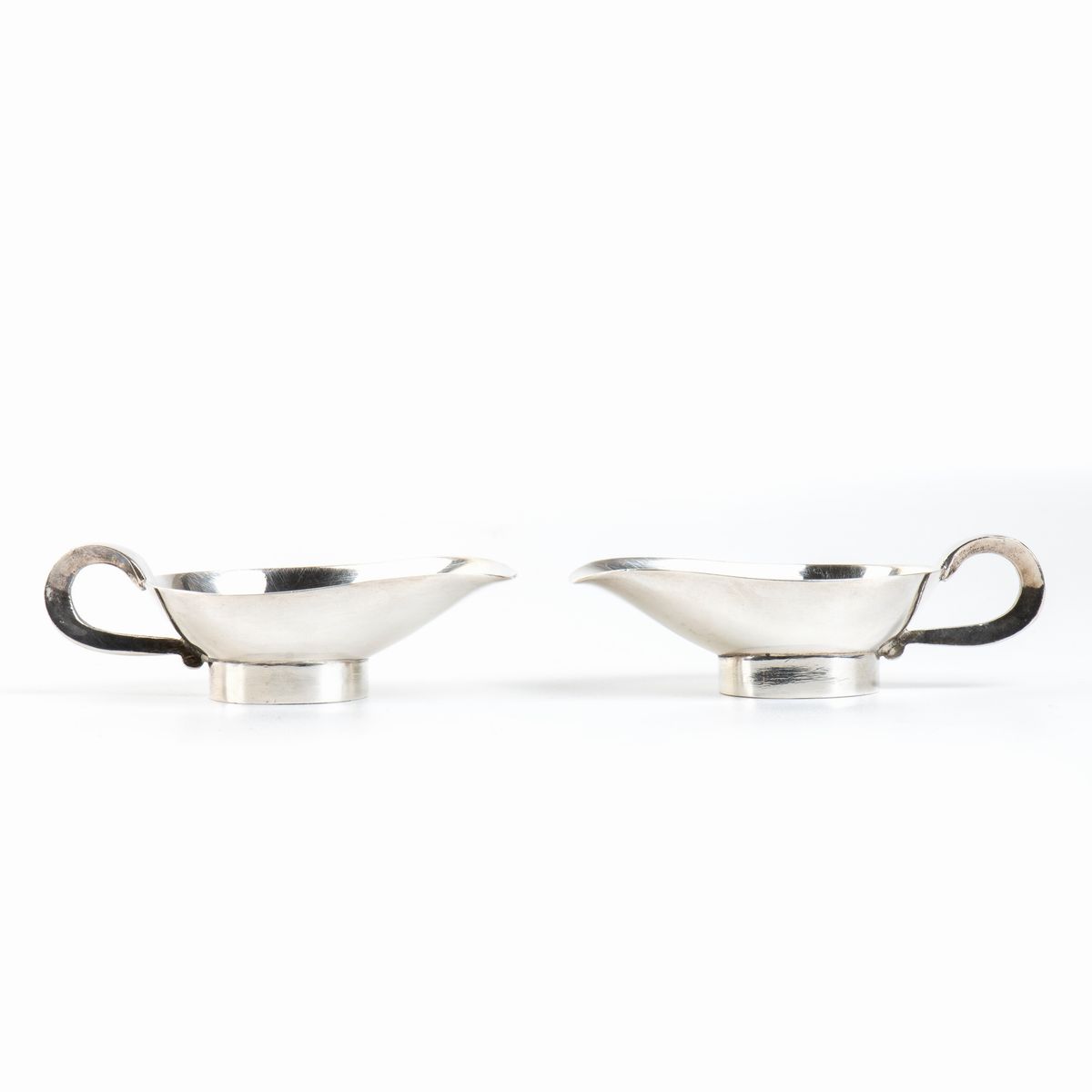 Gio’ Ponti Milano, 1891 - 1979 - Due Salsiere Fratelli Calderoni Disegnate da Gio Ponti