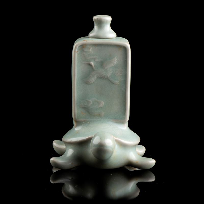 CONTENITORE IN CERAMICA CON INVETRIATURA CÉLADON